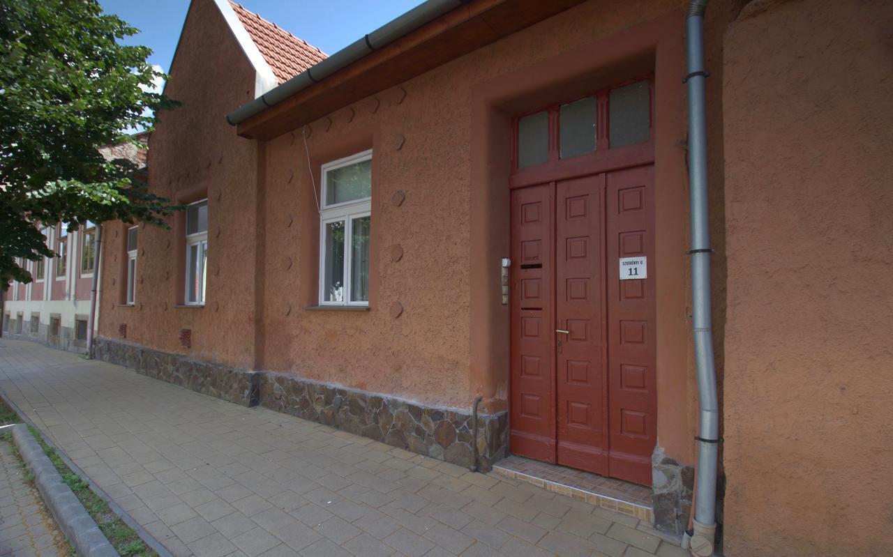 Oázis Apartman Eger Esterno foto