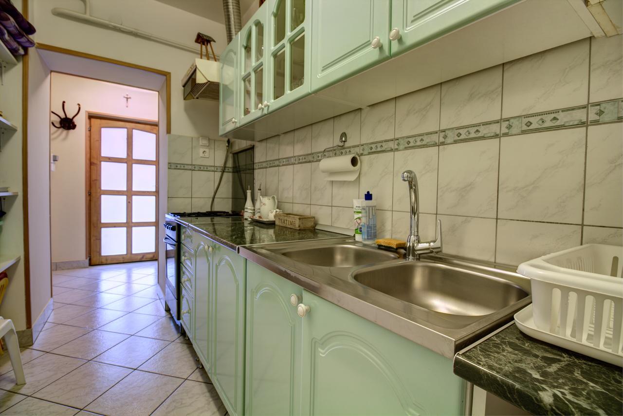 Oázis Apartman Eger Esterno foto